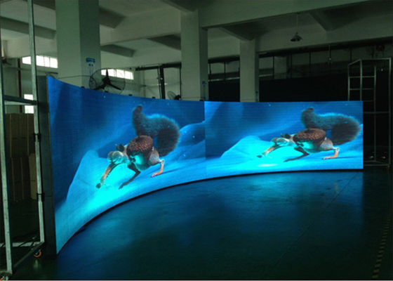 عالية الدقة P5 منحني شاشة LED كامل اللون مصلحة الارصاد الجوية 3 في 1 ل Stange / حفلة موسيقية