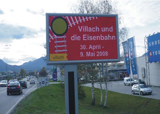 شاشة العرض LED بالألوان الكاملة الخارجية الفائقة الساطعة DIP346 P20 مع التثبيت الثابت السهل التثبيت