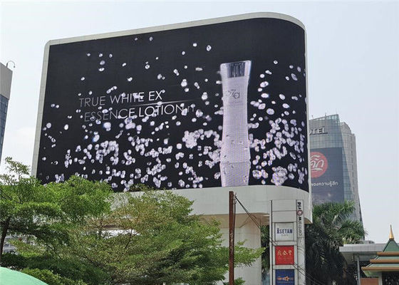 DIP346 P10 شاشة LED منحنية بالألوان الكاملة الخارجية للإعلانات 10000 Dos / متر مربع